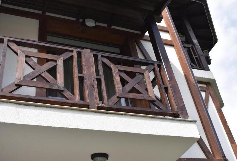 פנסיון Bavaria House