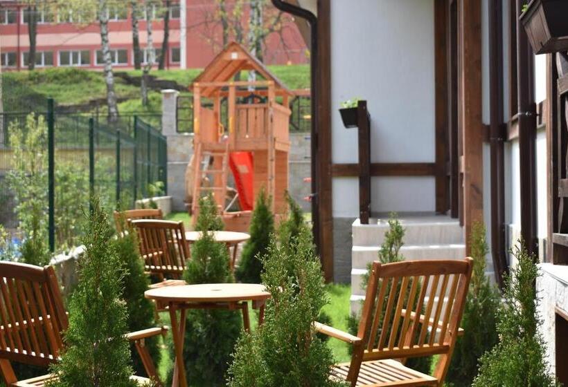 פנסיון Bavaria House