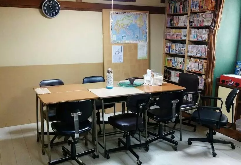 پانسیون Guesthouse Angoso