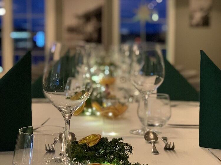 אתר נופש Norsk Havbrukssenter  Rorbuer