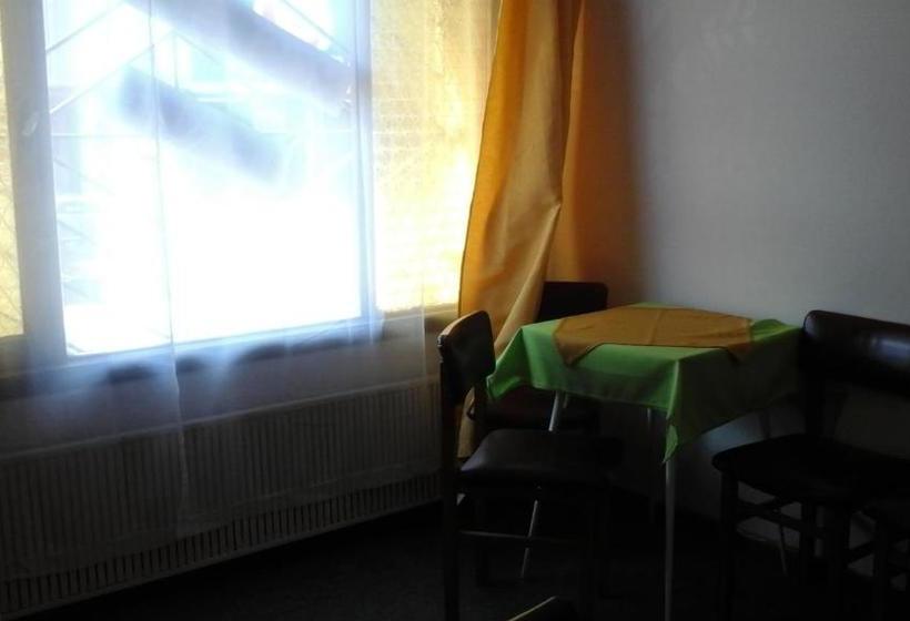 هاستل Hospedaje Legus