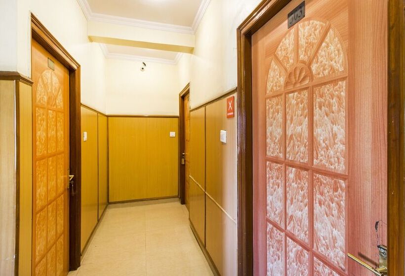 בית מלון כפרי Fabexpress Surya Mani