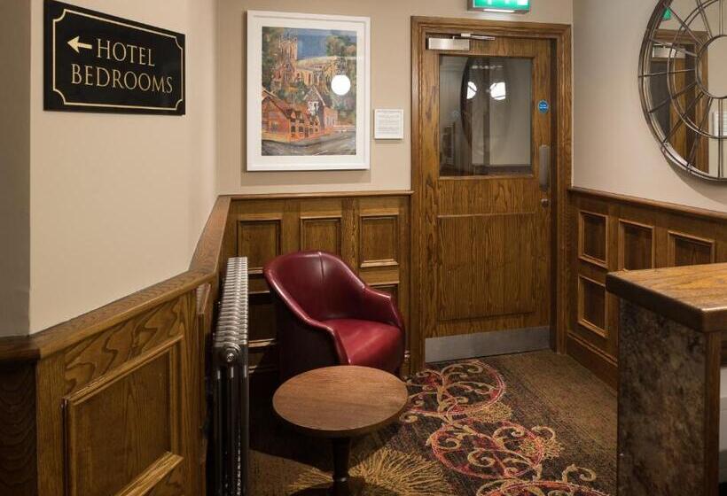 فندق The John Russell Fox Wetherspoon