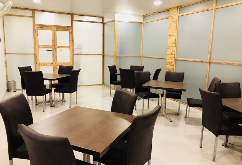 Vivid Boutique Hotel, Medanta, Gurugram