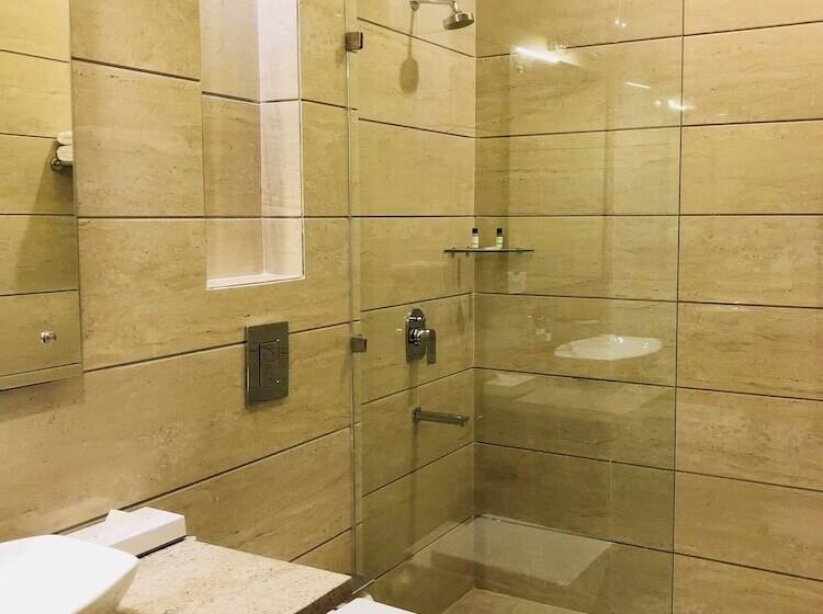 Vivid Boutique Hotel, Medanta, Gurugram