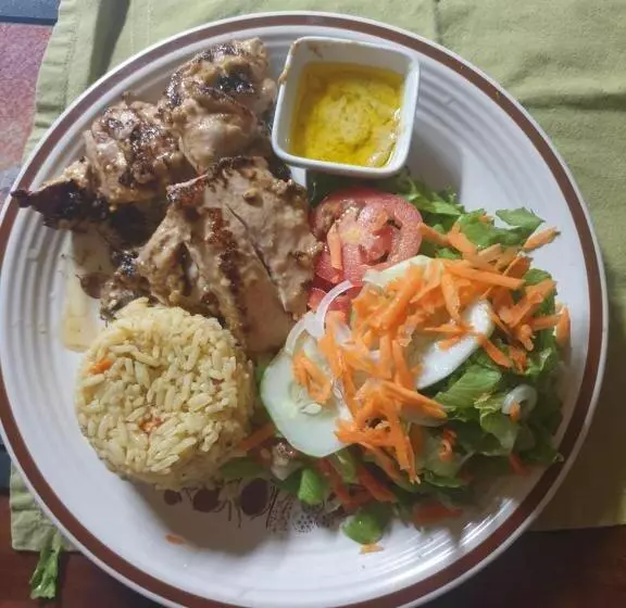 Majatalo C Mew Guest House