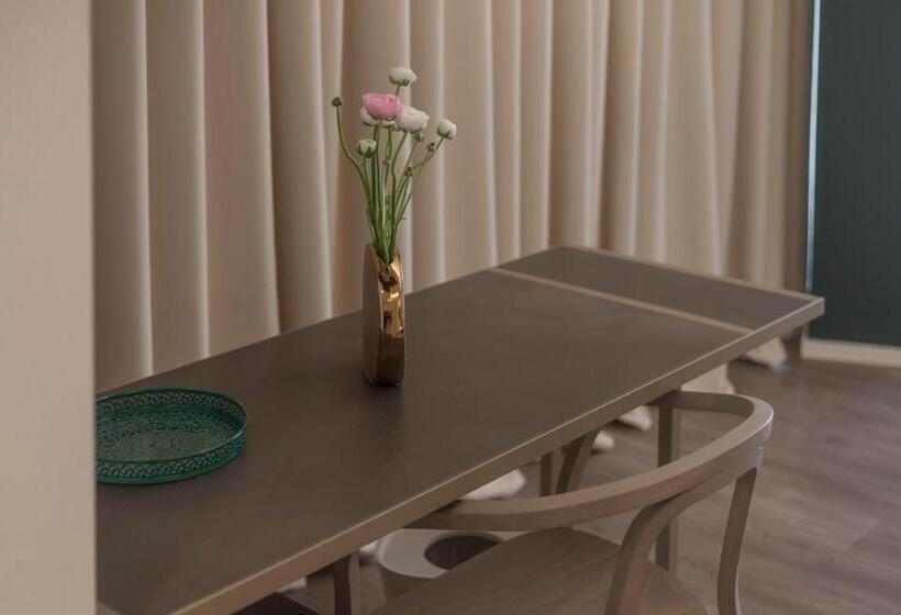 膳宿费 In Dies Affittacamere