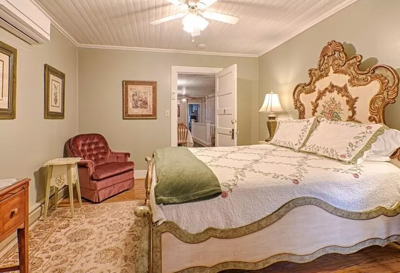 Aamiaismajoitus (B&B) Broad River Inn