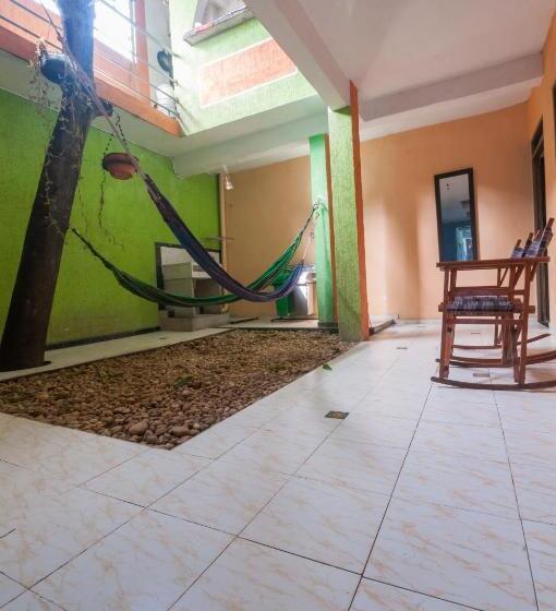 펜션 Nirvana Casa De Huéspedes