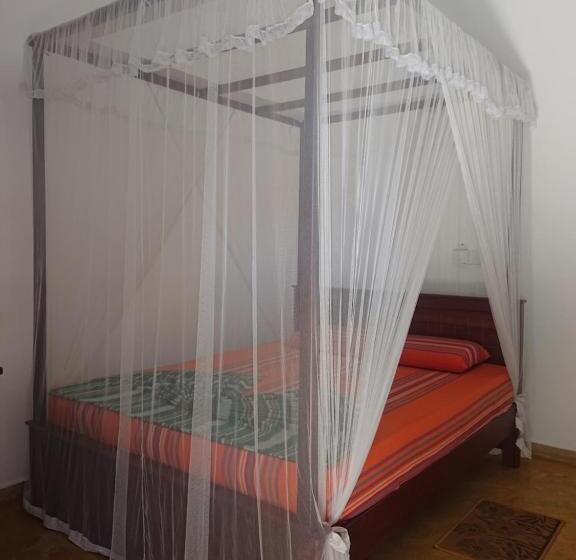 פנסיון Surfing Life