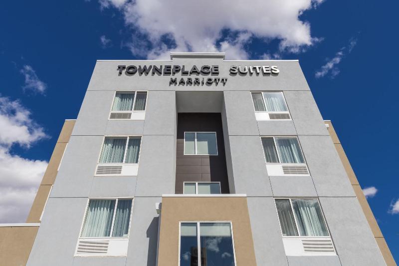 בית מלון כפרי Towneplace Suites By Marriott Hays