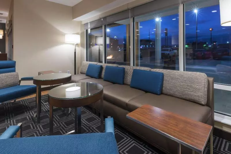 ホテル Towneplace Suites By Marriott Hays