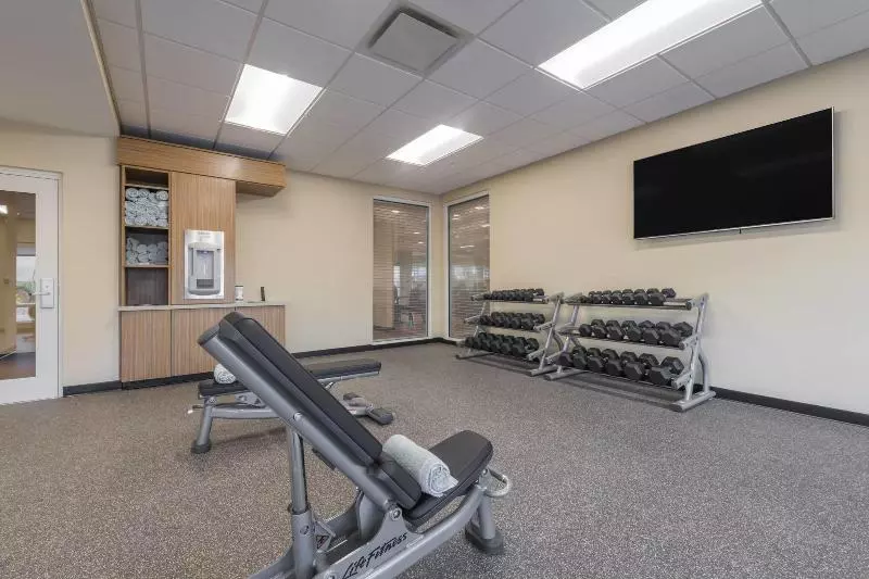 ホテル Towneplace Suites By Marriott Hays