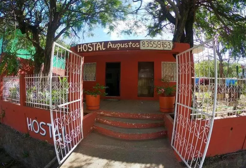 ペンション Hostal Augustos