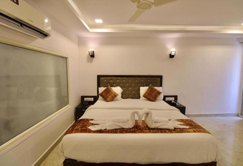 Arabian Sands Beach Resort