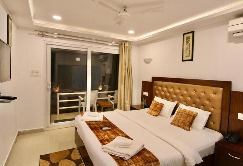 Arabian Sands Beach Resort