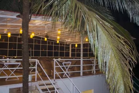 Arabian Sands Beach Resort