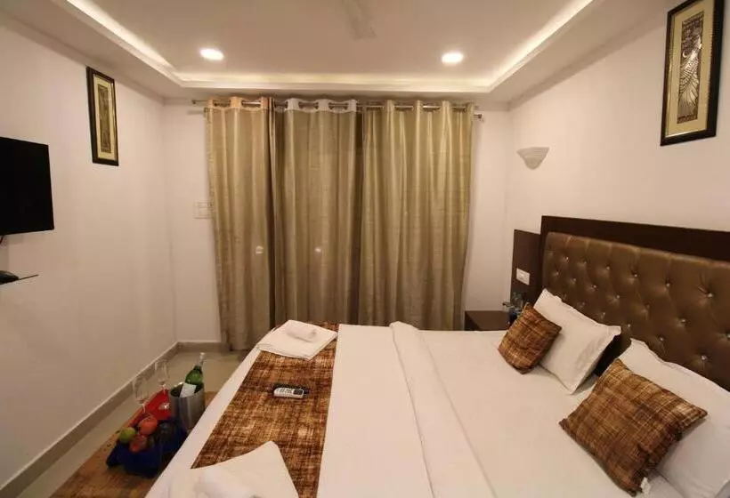 Arabian Sands Beach Resort