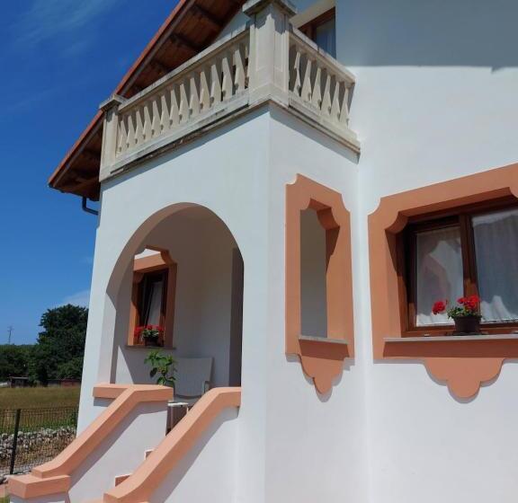 住宿加早餐  El Cuadron