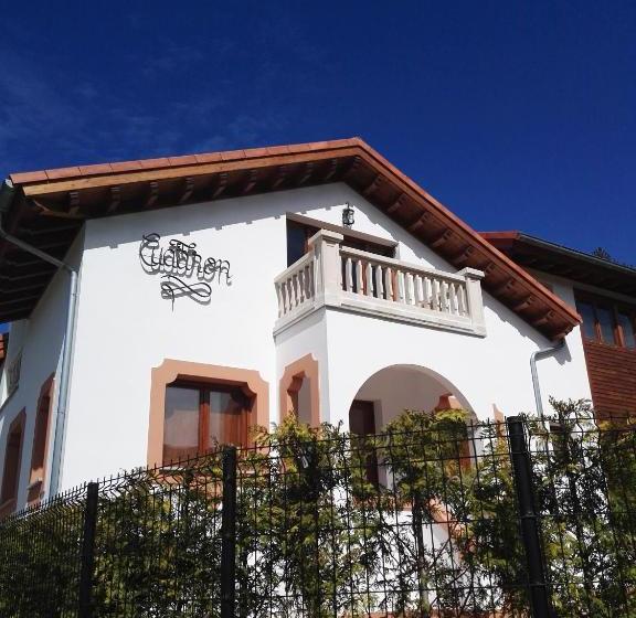 住宿加早餐  El Cuadron