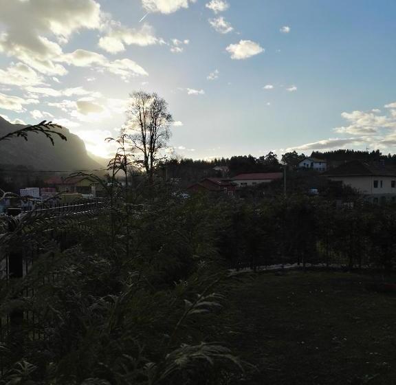 住宿加早餐  El Cuadron