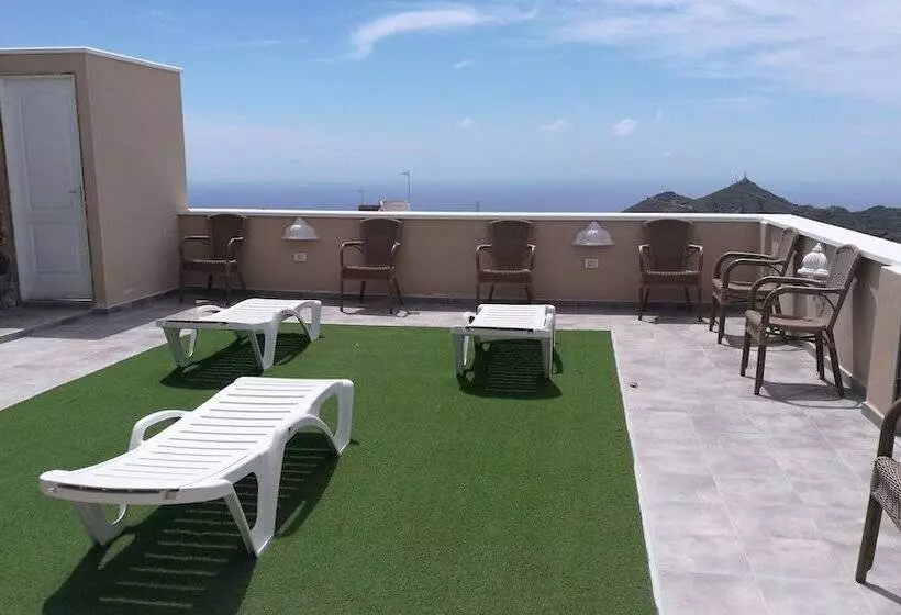 Aamiaismajoitus (B&B) Emblema Suites   Adults Only