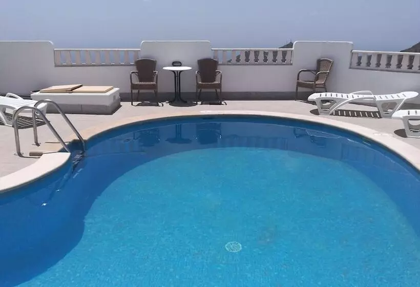 Aamiaismajoitus (B&B) Emblema Suites   Adults Only