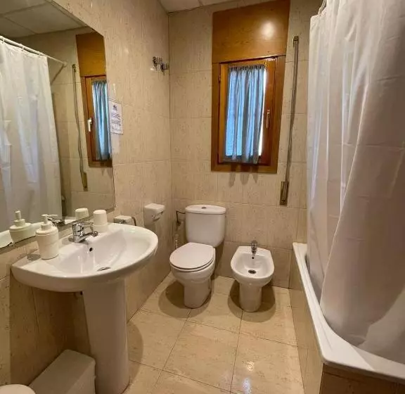 Retkeilymaja Hostal Del Carmen