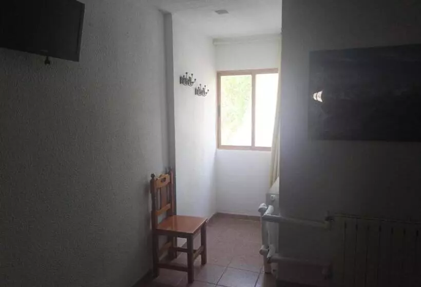 پانسیون Hostal El Desvío