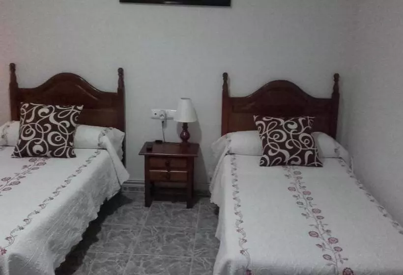 Pension Hostal Emiros