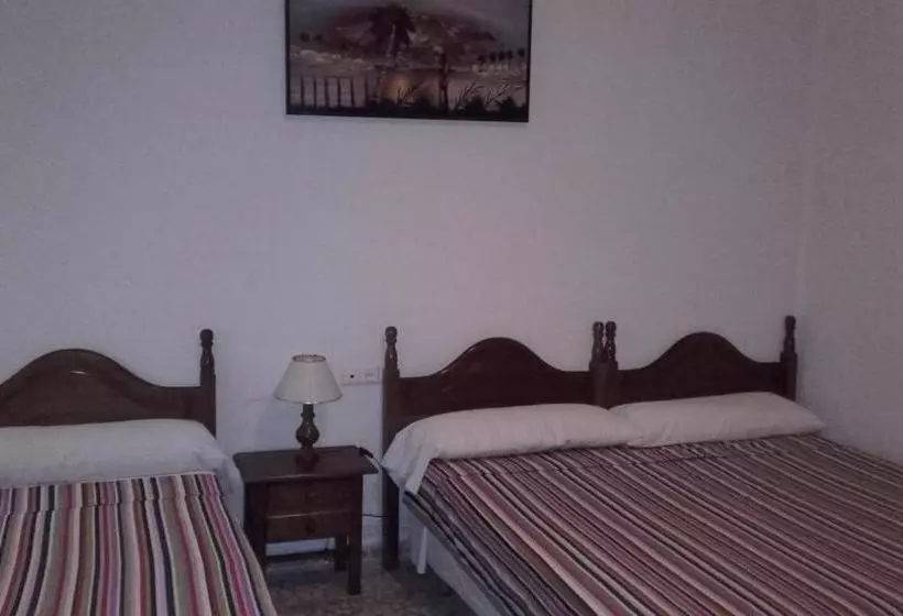 Pension Hostal Emiros