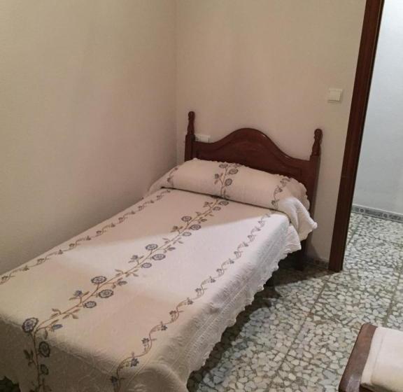 Пансион Hostal Emiros