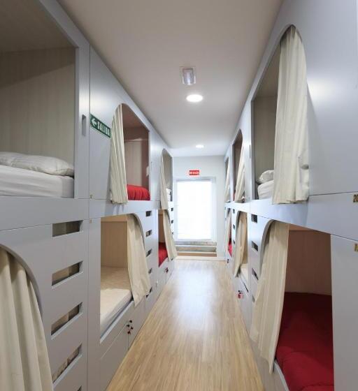 Albergue De Pamplona Iruñako