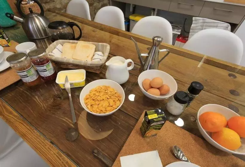 Albergue De Pamplona Iruñako