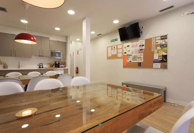 Albergue De Pamplona Iruñako