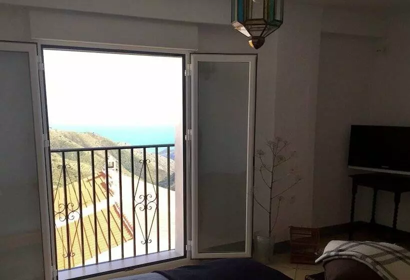 Retkeilymaja Posada La Primera Sonrisa