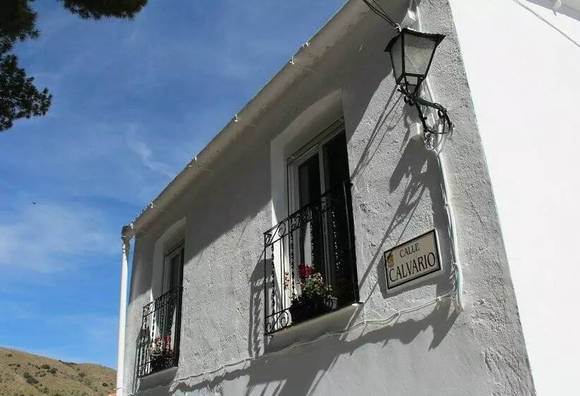 Retkeilymaja Posada La Primera Sonrisa
