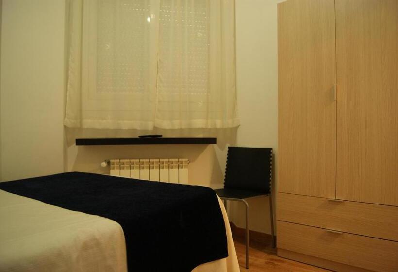 펜션 Habitaciones El Escorial