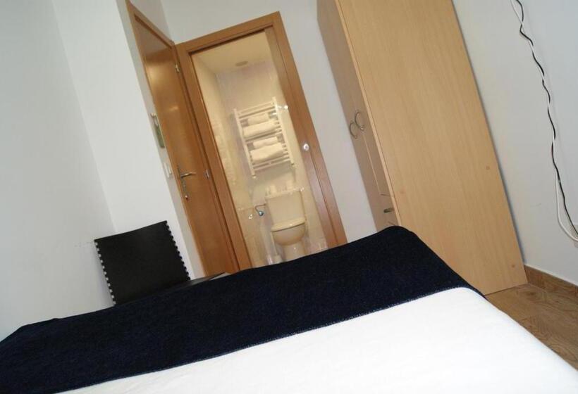 펜션 Habitaciones El Escorial