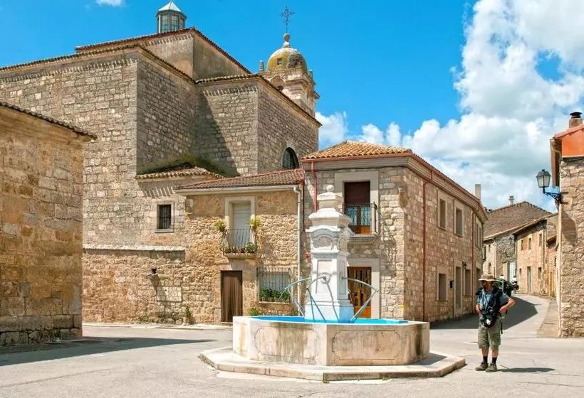 Majatalo Hostal Bar Restaurante La Fuente