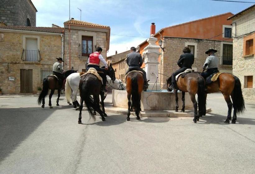 펜션 Hostal Bar Restaurante La Fuente