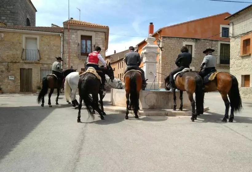 Majatalo Hostal Bar Restaurante La Fuente