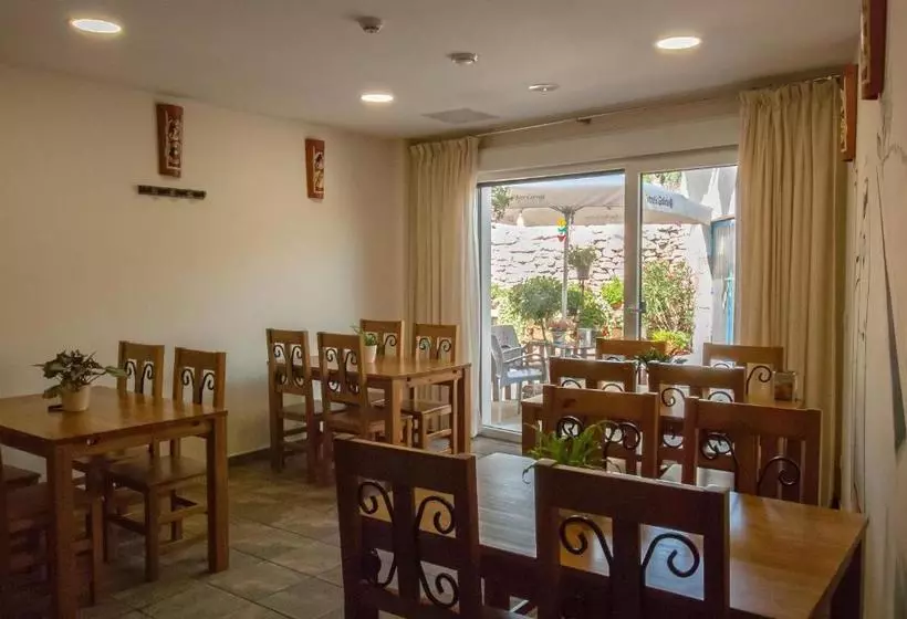 Majatalo Hostal Bar Restaurante La Fuente