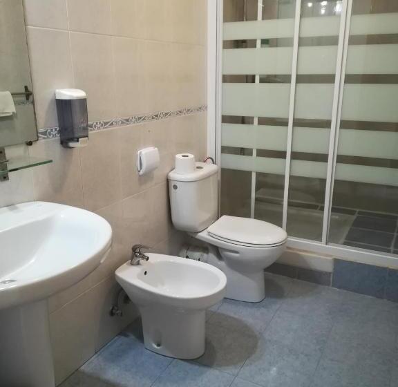 ペンション Hostal Brunete