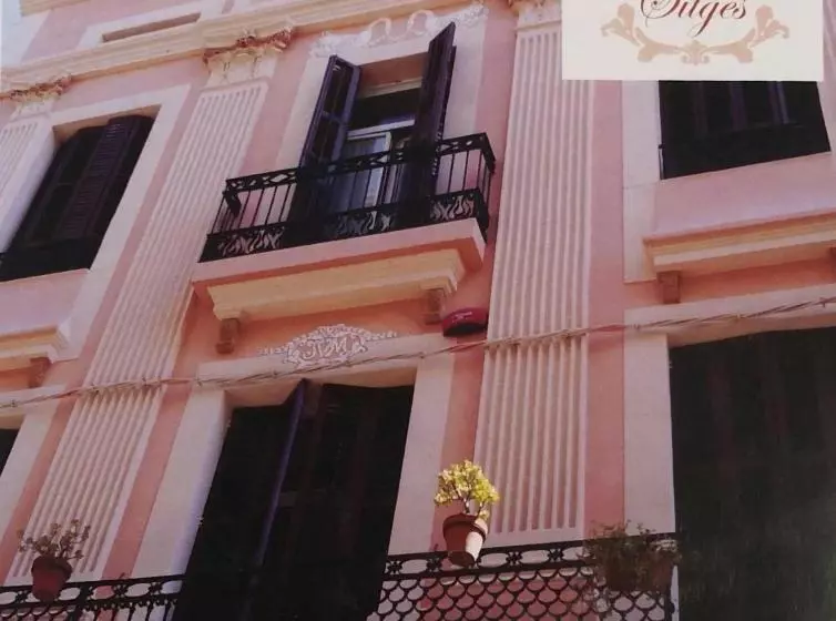 پانسیون Hostal Parellades