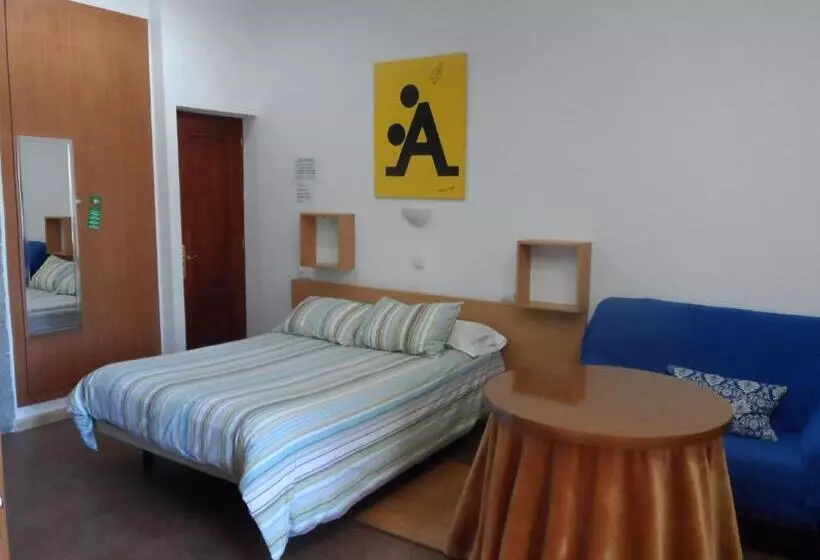 Majatalo Hostal Via Del Caminante