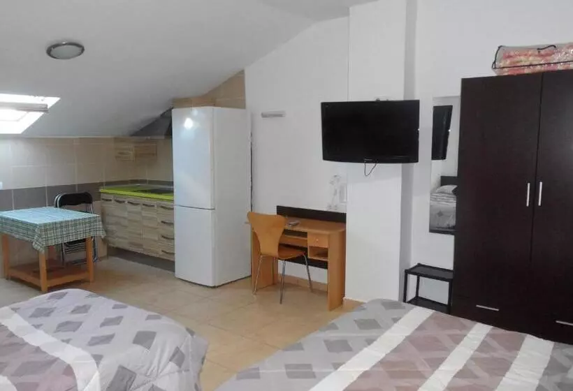 Majatalo Hostal Via Del Caminante