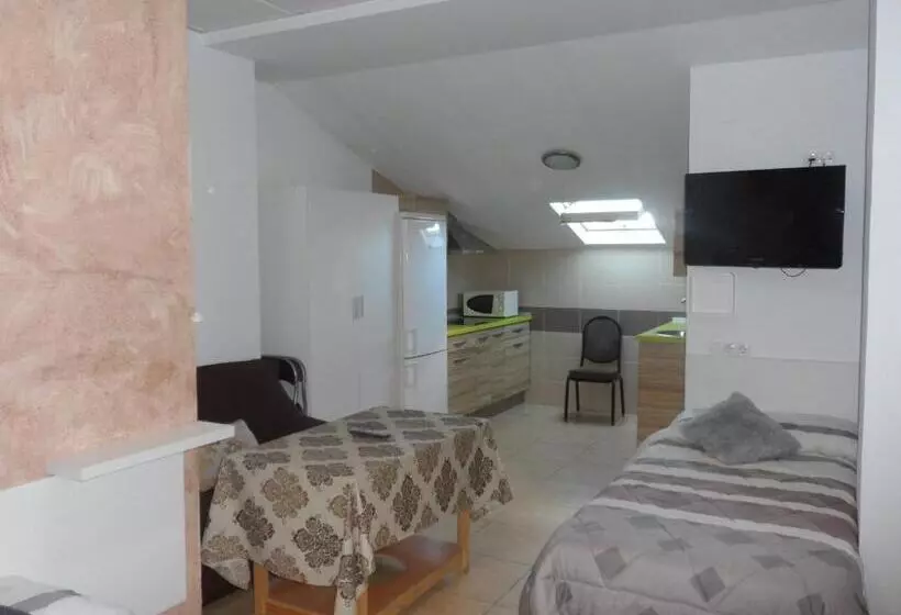 Majatalo Hostal Via Del Caminante