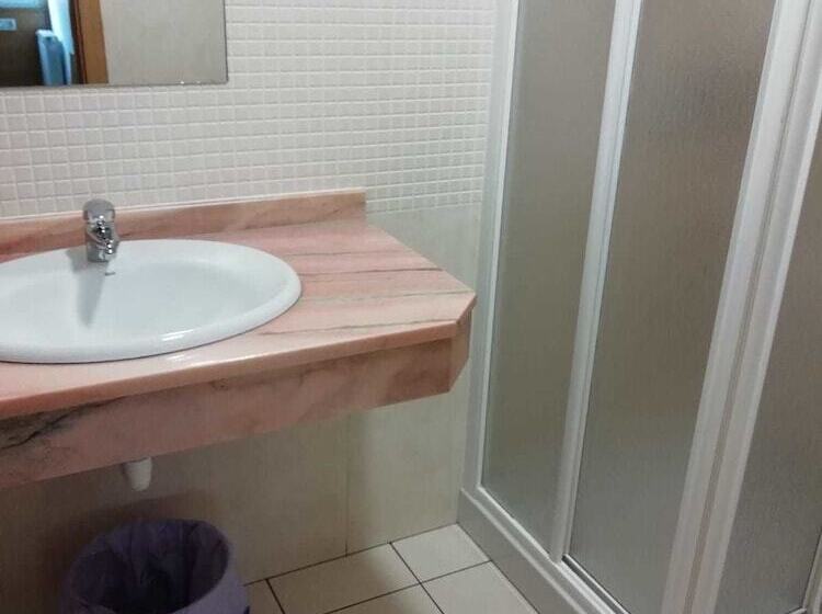 Pensión Residencia Caola