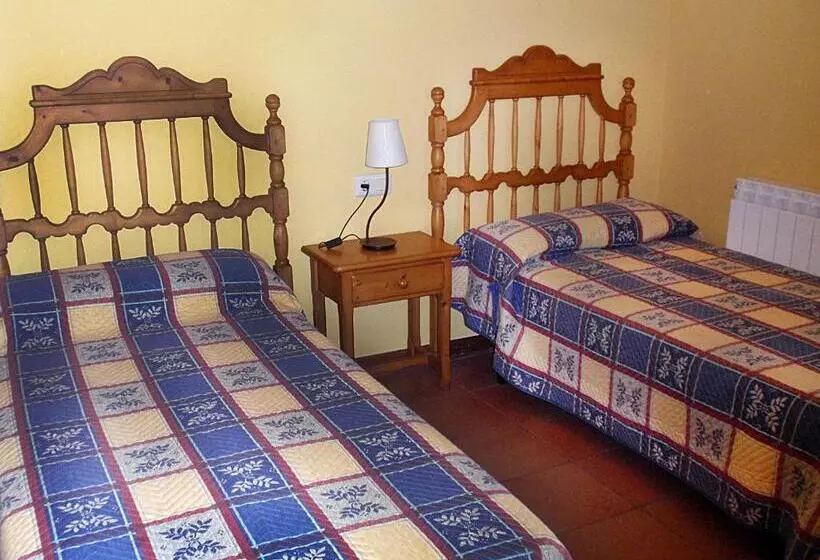 Retkeilymaja Hospedería Villa De Pintano